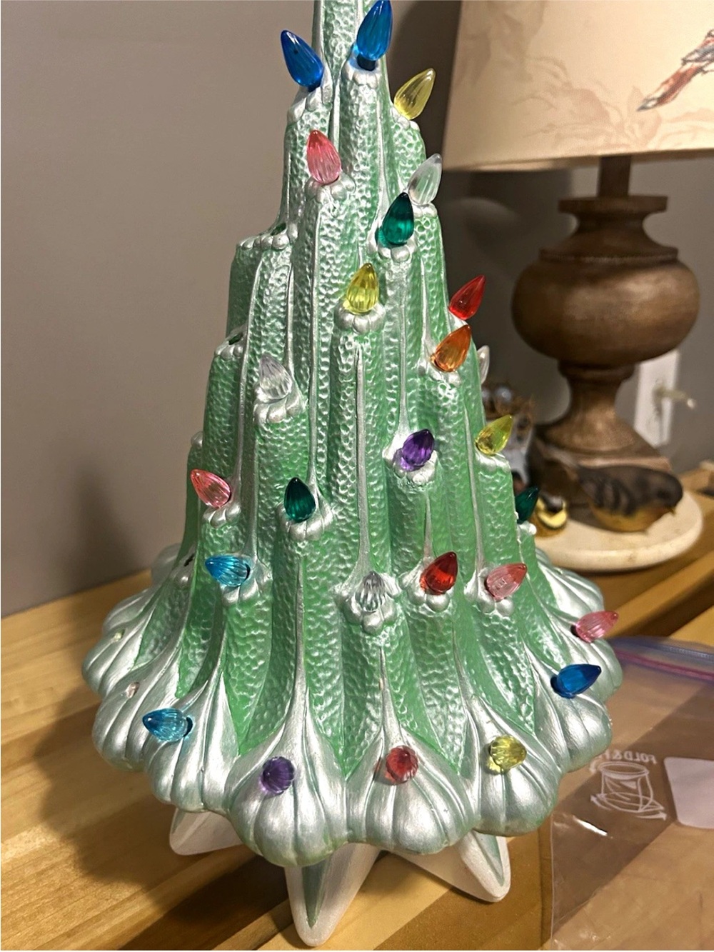 VTG 70’s Lava Ceramic Xmas Tree, Base, Bulbs. Light Kit not included